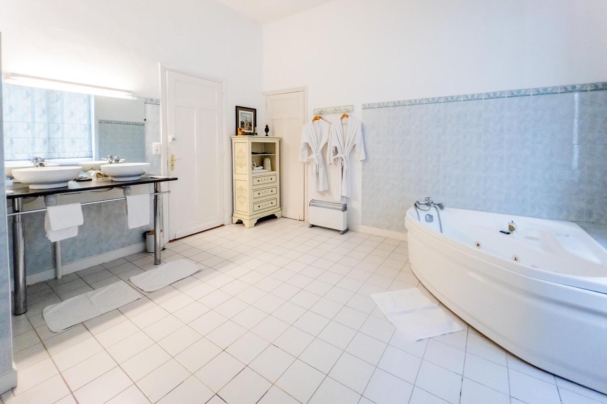 Hotel Joly Armentières Kültér fotó
